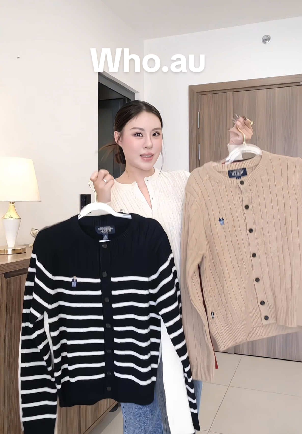 Riêng em màu nào e cũng mún mua hết troi oi, mn nhớ canh live sớm vì sold out nhanh lắm và voucher có hạn thui ạ 