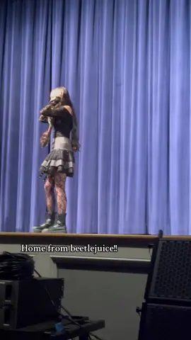 Thank you @lily ⸆⸉ for this amazing video 🤭🤭 #fyp #viral #Home #musicaltheatre #beetlejuice 