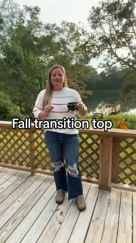 I loveeee me a fall transition top 🤩 #falltransitionoutfit #fallsweaters #risenjeans #sweater #falloutfits 