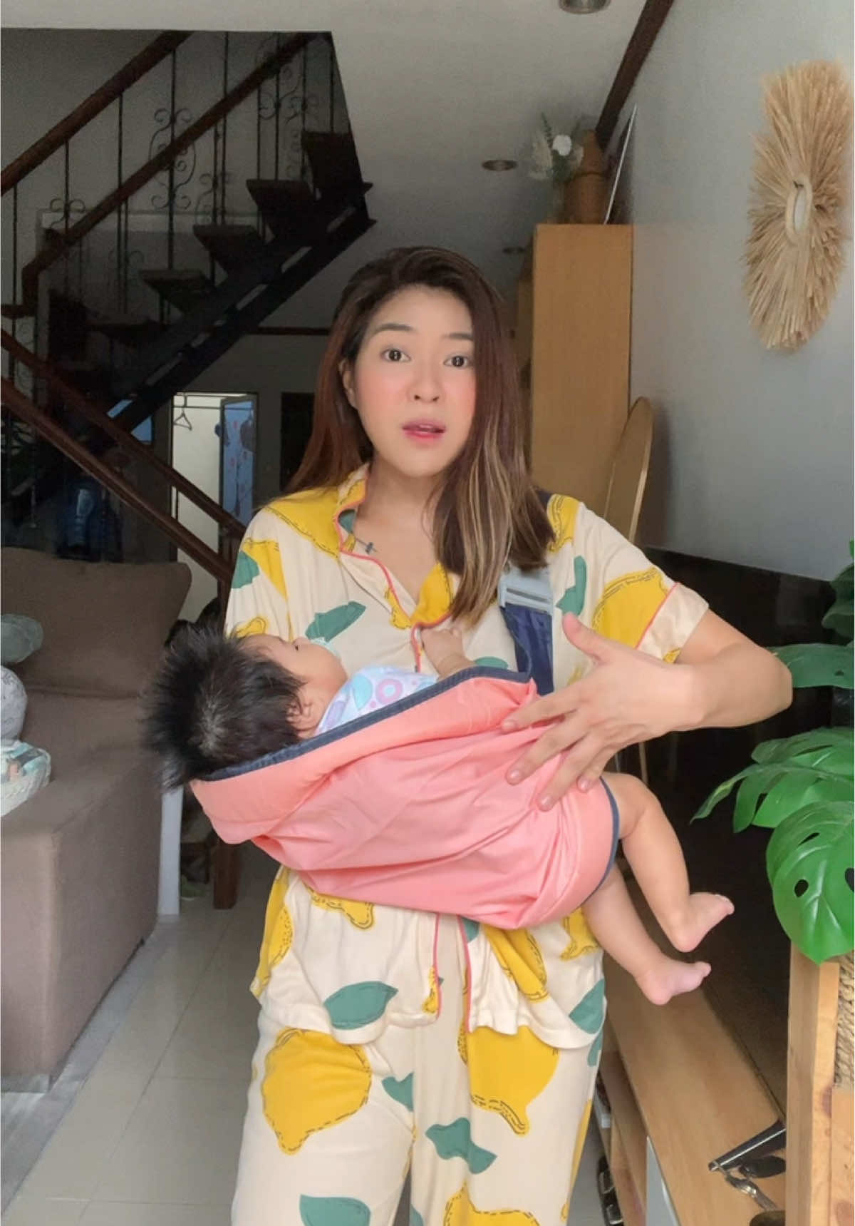 Ang sagot sa ngalay struggles ng mga mommies 🥰 #babycarrier #ergonomic #ergonomiccarrier #carrier #wrapcarrier 