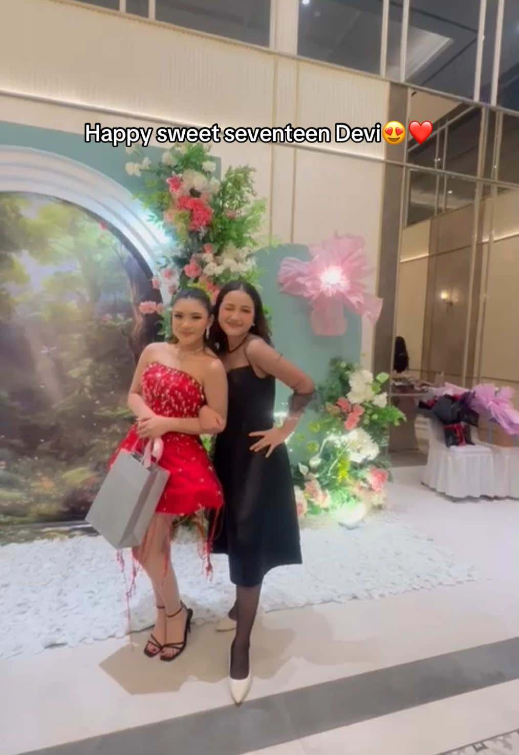 Aww dah jadi bestie bgt ini😍❤️ #rarasudirman #raraidol #sridevida5 #sridevi #fyp 