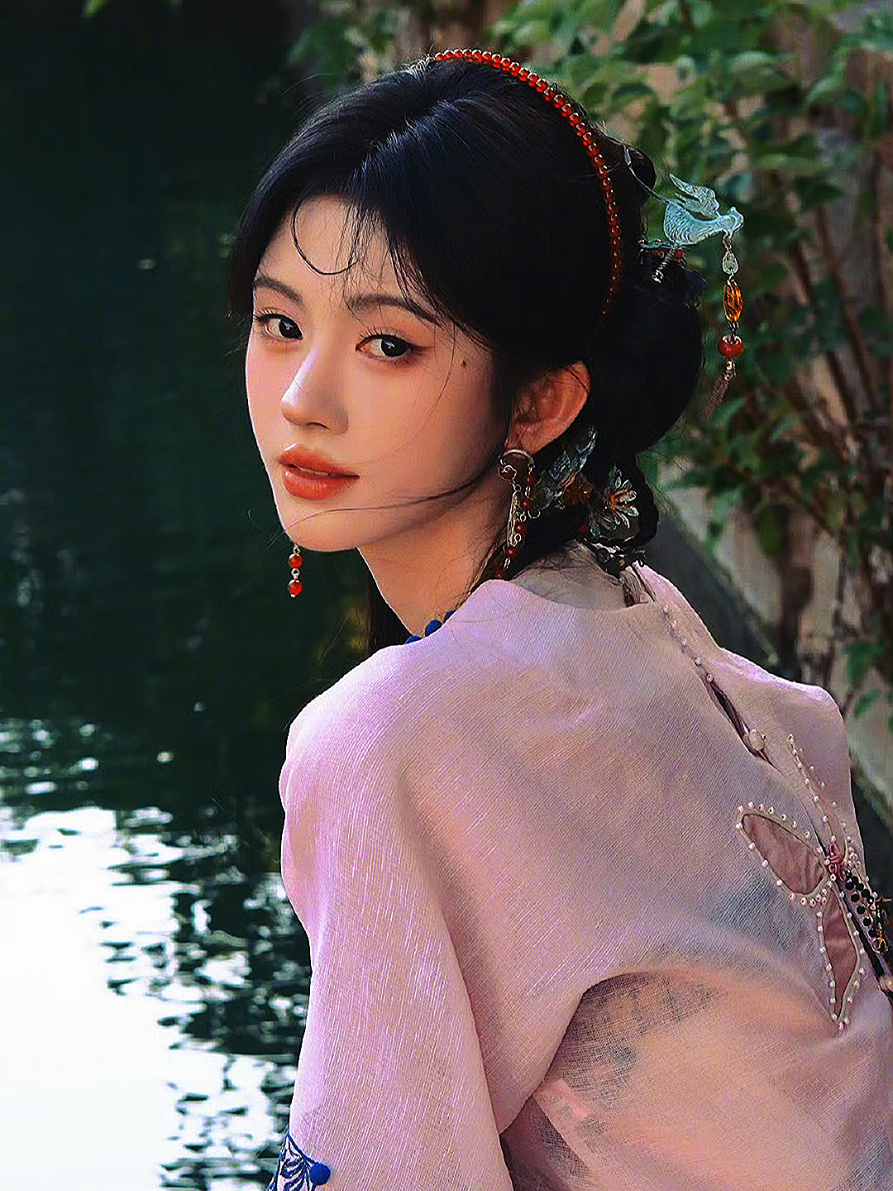 Nó điện ảnh,mà nó cute zì đou á 🍂🌷 #CúcTịnhY #鞠婧祎 #JuJingYi 