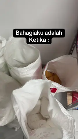 Bahagianya kalo tepung,gula,minyak dan telur stoknya aman. 😅💪🏻