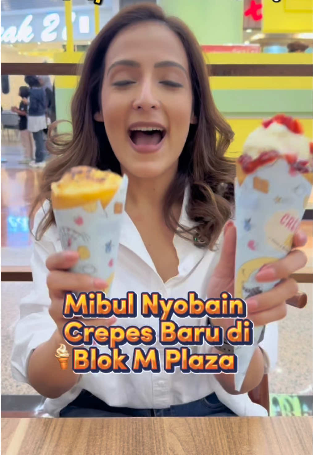 Mibul nyobain Crepes baru di Blok M! 🍓🥞 Rasanya? Juaraaa!! Siap-siap ya, grand opening-nya hari Selasa, 9 September 2025! Cant waitttt! 😱✨ #shareenj #dailylife #blokm 