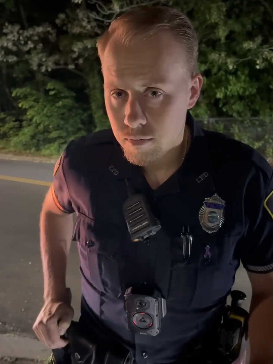 Man couldn't even wait to get off work. Video Cred: Josephgoodrich6129 #KeepingClips #FunnyVideos #WorkLife 