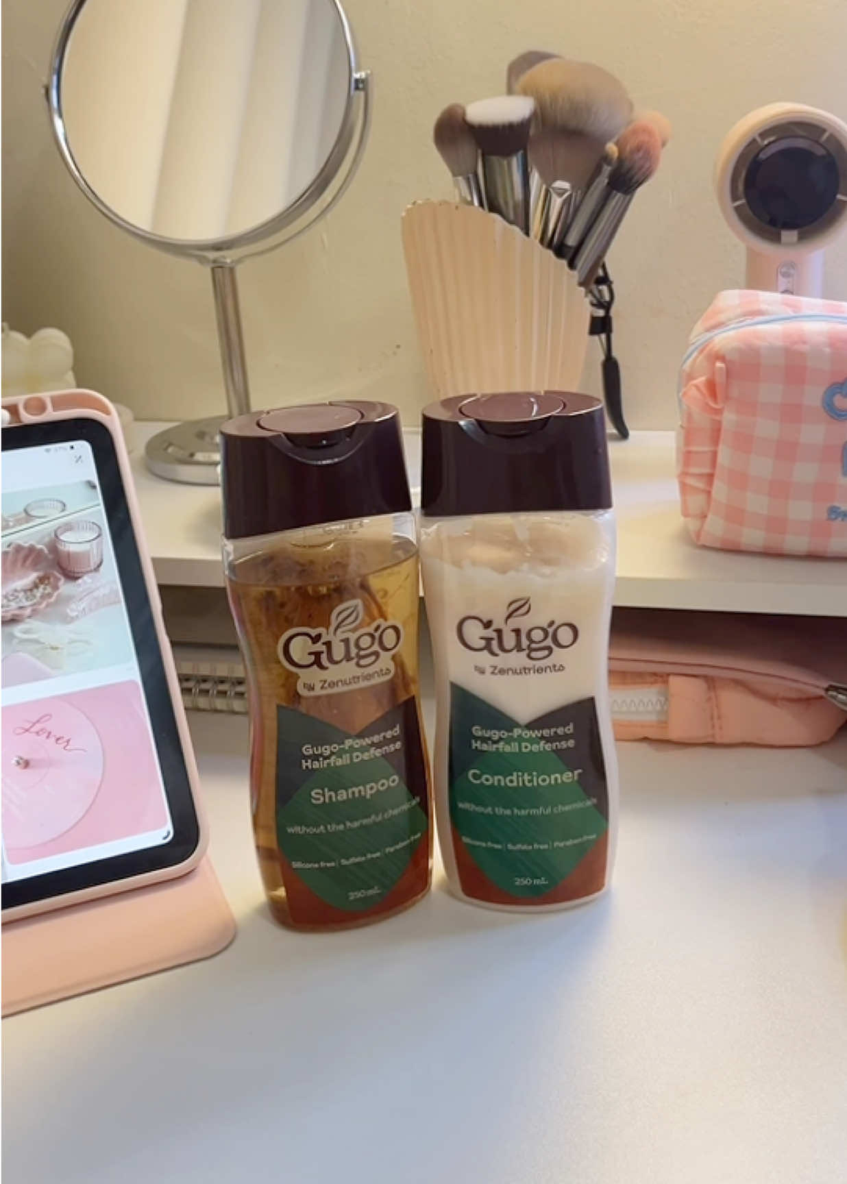 This gugo shampoo + conditioner never fails me when hair fall strikes 🙌 #zenutrients #zenutrientsgugo #gugoshampooandconditioner #hairfall