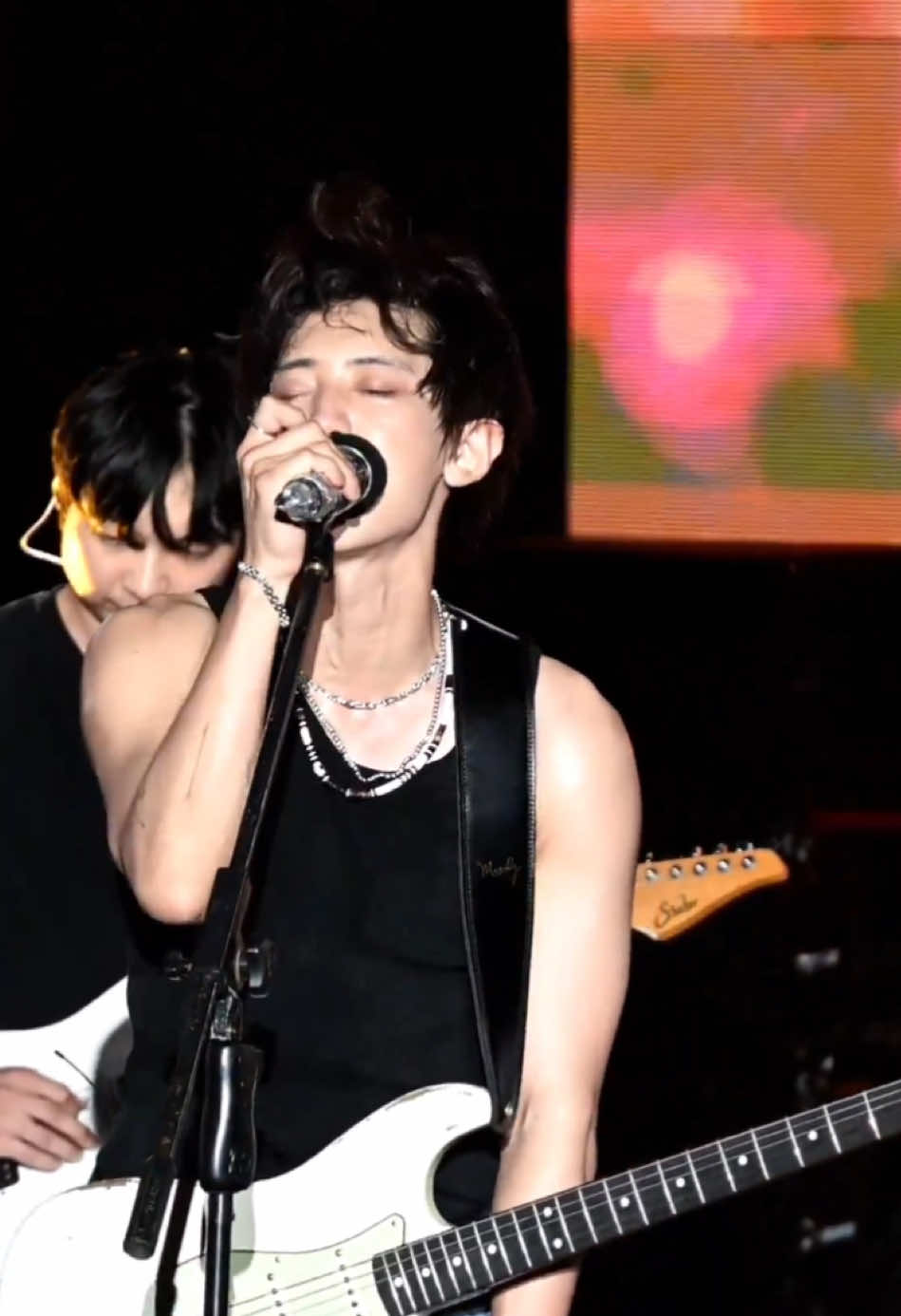 HE’S SO DAMN HOT FVCKING HANDSOME AND AMAZING FINEEEEEEEST MAN BROOO😭❤️‍🔥❤️‍🔥❤️‍🔥❤️‍🔥❤️‍🔥💯💯🎸🎸🎸✨✨ CHANYEOL WATERBOMB IN BALI✨🏝️☀️💦 #CHANYEOL #EXO  #CHANYEOL_WaterbombBali #WATERBOMB2025 #PARKCHANYEOL 