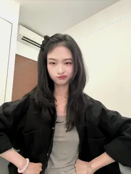 :3