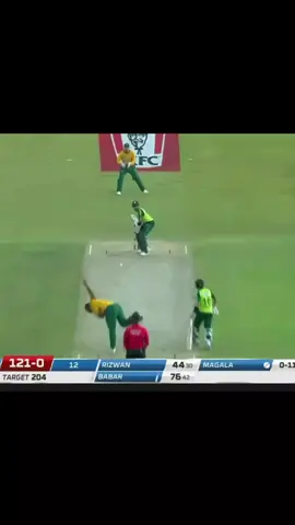 And someone says he cannot chase🥱🔥 #king_babar_azam_56💕👑  #please_follow_me_guys  #centry_of_babar_against_south_africa