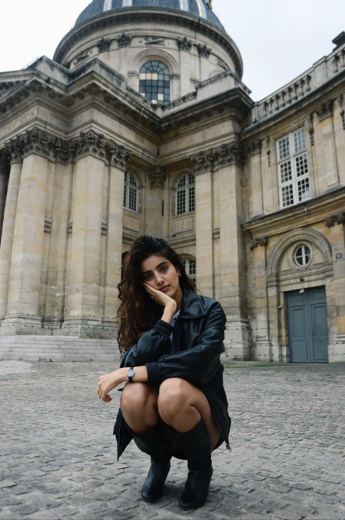 Je fais trop la bad bitch 🥸 #fyp #fashion #photoshoot #modeling #paris 