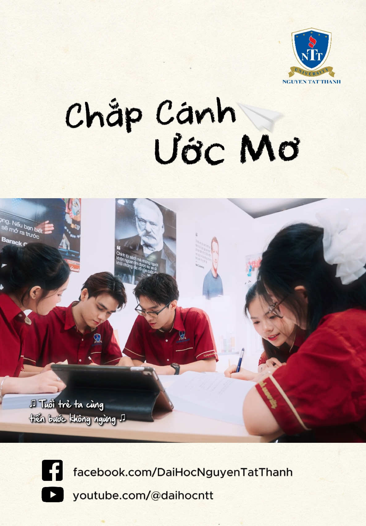 Mùa hè năm ấy, tụi mình đã hứa với nhau một điều: “Cùng nhau quyết tâm đậu đại học.” 📝 Từ khoảnh khắc đó, đèn bàn sáng suốt đêm – như một minh chứng cho sự nỗ lực không ngừng nghỉ, cho hành trình chạm đến ước mơ của mỗi người. MV Chắp cánh ước mơ là câu chuyện về những học sinh cấp 3 đang loay hoay với một câu hỏi lớn: “Mình sẽ chọn trường đại học nào để gửi gắm cả thanh xuân?” Còn bạn, bạn có còn nhớ điều gì đã khiến mình chọn ngôi trường hiện tại không nhỉ? Và ca khúc được chắp bút bởi chính sinh viên và nhân viên Trường Đại học Nguyễn Tất Thành với những trải nghiệm của mình trong suốt những năm tháng học tập, trưởng thành dưới mái trường mang tên Bác. Những giai điệu tươi vui, trẻ trung trong MV sẽ giúp bạn cảm nhận rõ tinh thần tích cực mà ca khúc mang lại. Mong rằng các bạn tân sinh viên K25 sẽ có những năm tháng thật đáng nhớ tại Trường Đại học Nguyễn Tất Thành – nơi chắp cánh cho ước mơ bay xa! 🎵 Mình cùng vang lên bài ca tháng năm thanh xuân tuyệt vời Đến với NTTU dựng xây tương lai 🎵 #NTTU #TruongDHNguyenTatThanh #chapcanhuocmo