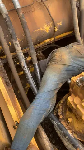 semua org punya caranya masing2, yang penting hasil sama toh #kerjaseru #kerjabawasantai  #mekaniktiktok #mekanikA2B #mining 