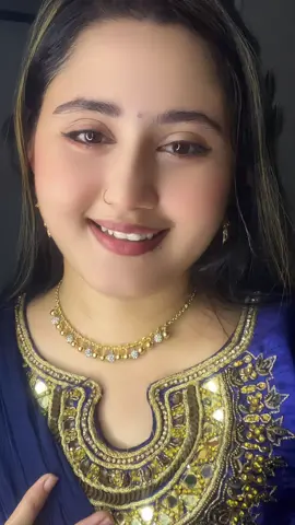 আমাকে কেমন লাগছে তোমাদের কাছে🥰😇#foryoupage #viral #reshu🦋🥰 #bd #bdtiktokofficial🇧🇩 @TikTok 