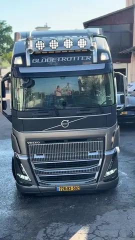 يا صلاتك يا نبي الله يبارك 🩶#اللهم_صلي_على_نبينا_محمد #viral #fyp #capcut #volvotruck 