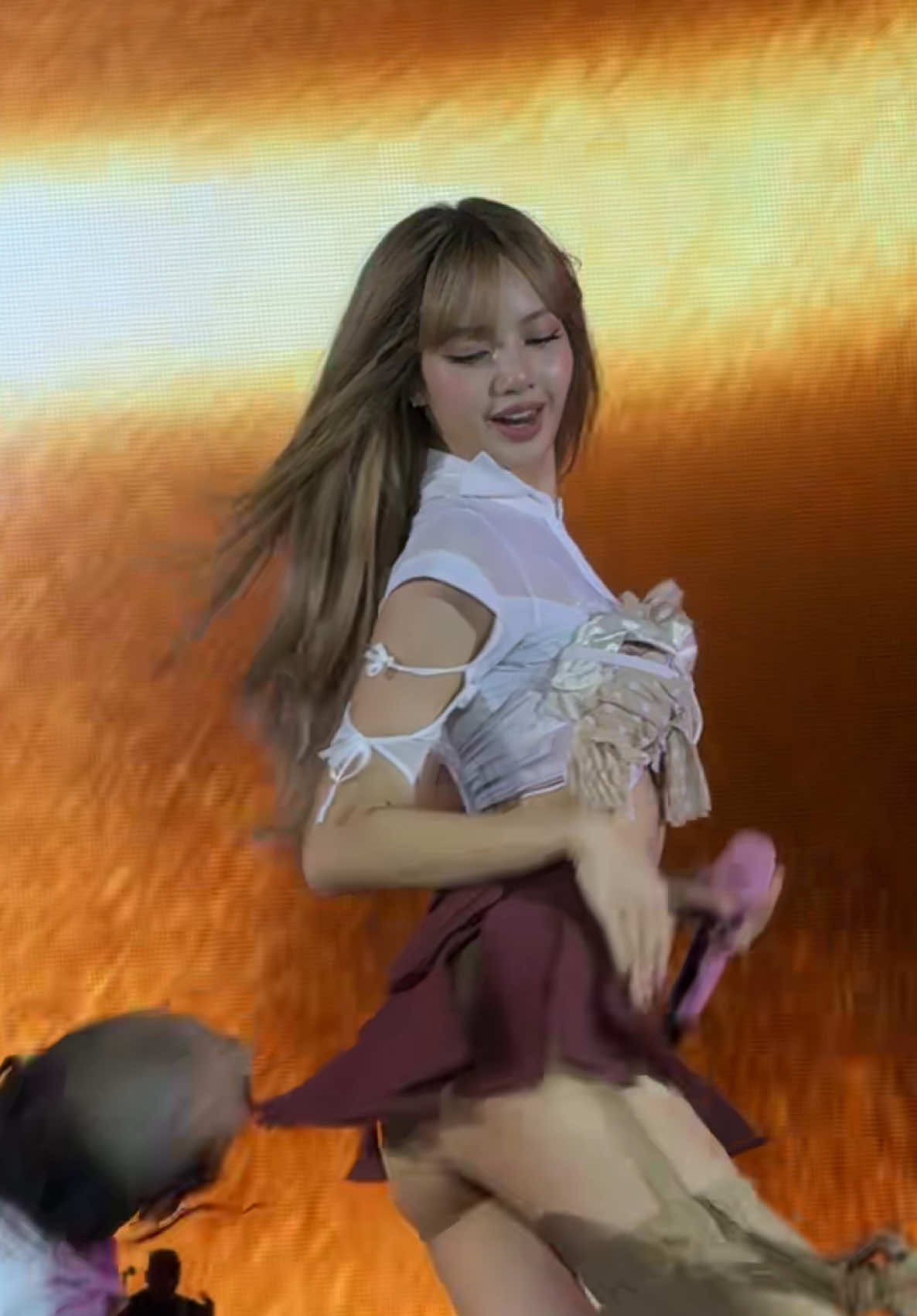 Hotness overload ❤️‍🔥🥵 @LISA #blackpink #lisa #fyp #recommendations #milano 