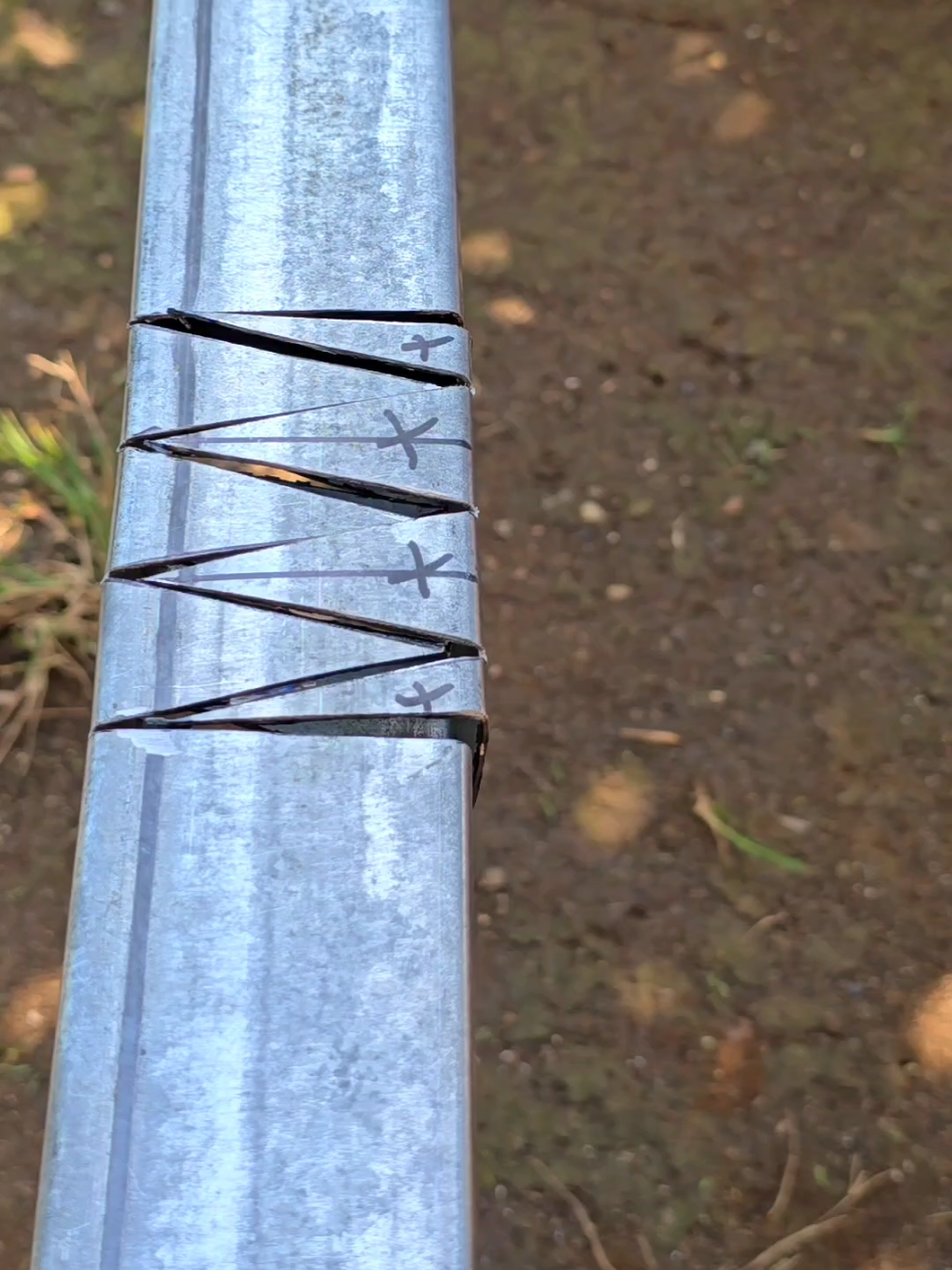 Tips and tricks for manual bending of curved corners on precise square tubes #welding #cutting #tricks #trickshot #technique 