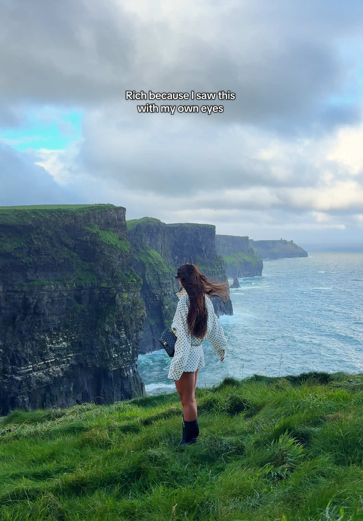 📍 Cliffs of Moher, Ireland #cliffsofmoher #ireland #bucketlist #travel 