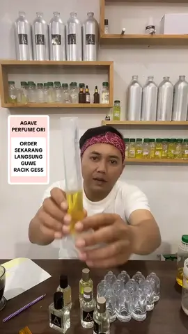 Treasure Ladies dari Agave Perfume, aromanya sensual dan tahan lama. Cocok banget buat kamu yang ingin tampil percaya diri!