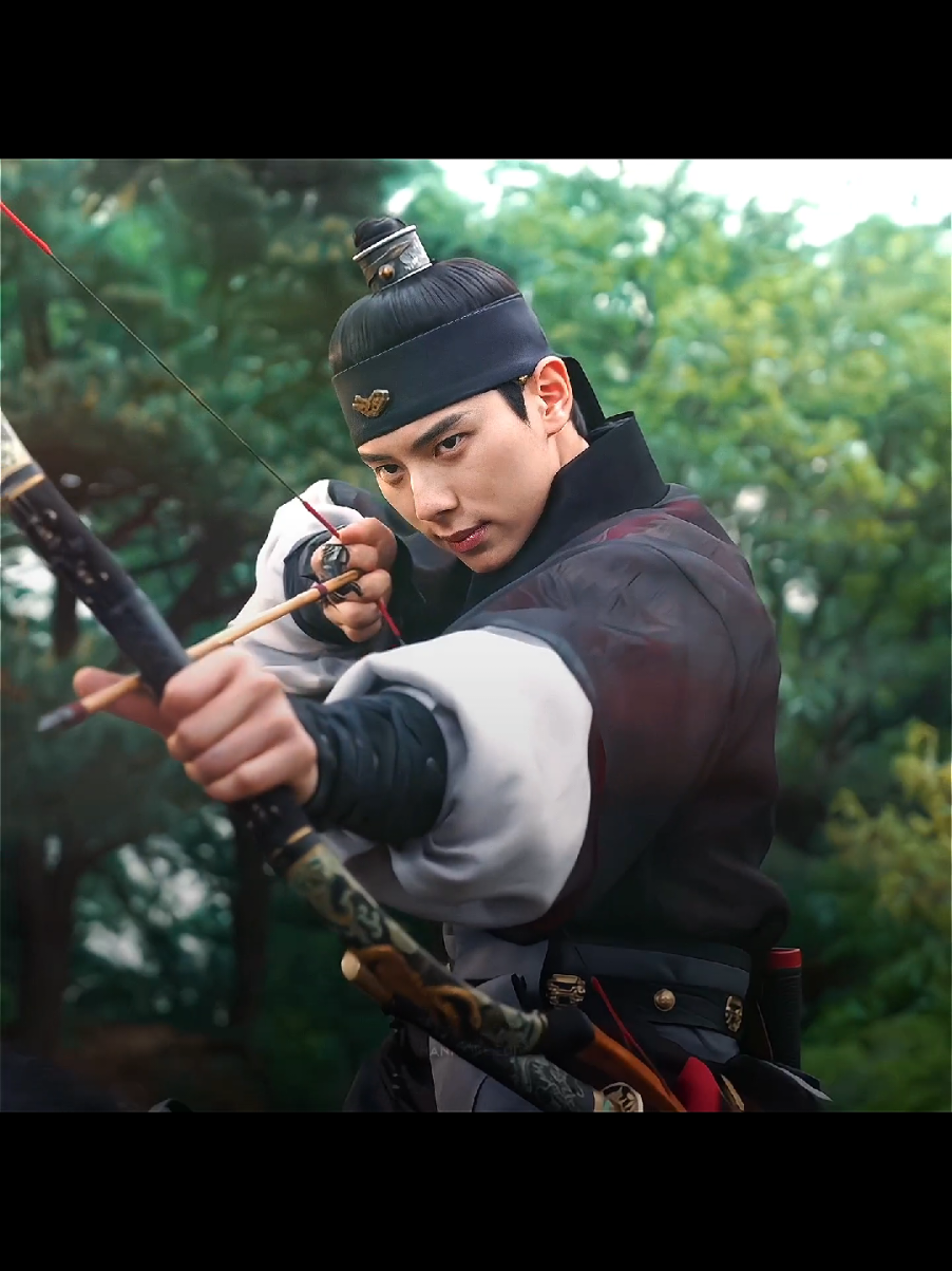 Him🔥🙂‍↔️ sp:@kxdramascenes  #bonappetityourmajesty #limyoona #leechaemin #kdrama #kdramaedits 