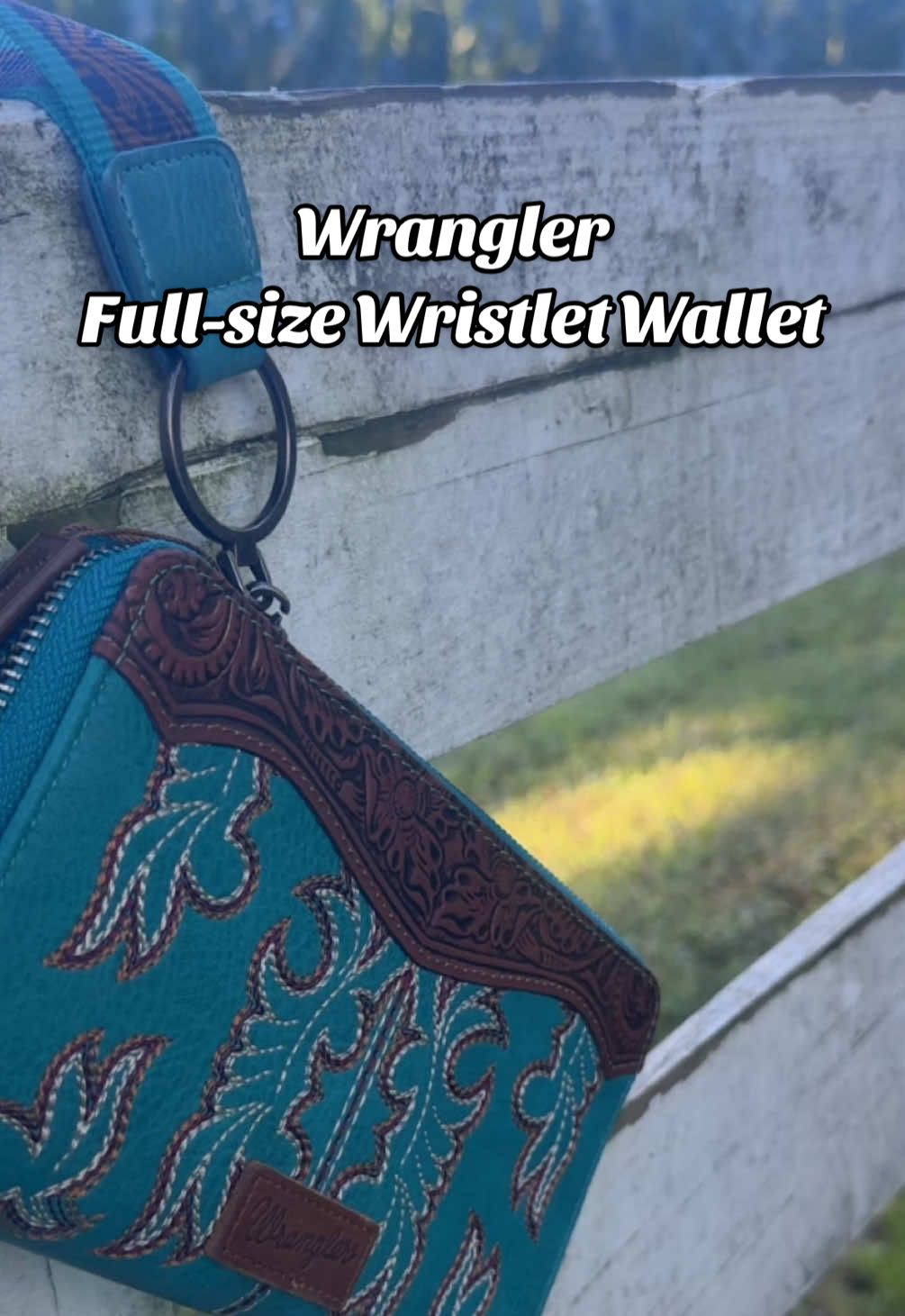 @Wrangler full-size wristlet wallet of your dreams 😍🤠 @Rustic Charm Bootic GET IT HERE 🔗 #wallet #western #westernfashion #wrangler #womenswallet 