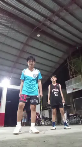 Badminton🏸 with @Red Alayon DC by us #dance #trend 