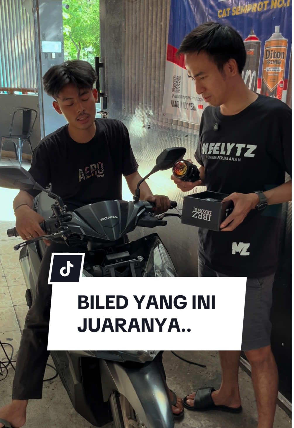 Kalo buat cahaya biled ini juaranya.. #biled #biledprojector #tv #helm #amen 