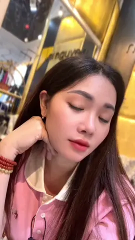 Ai rồi cũng phải bước qua giai đoạn bối rối nhất của cuộc đời. Không còn trẻ nhưng cũng chưa trưởng thành hết. Trước mặt là mây mù, sau lưng là áp lực. Cuộc sống luôn là những lựa chọn. Đúng thì mỉm cười, sai thì cố gắngg❤️🥰#real #ninhbinh35 