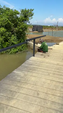 permisi,relix nusantara minggir dulu ya,angler legendaris dengan joran legendnya mau lewat 😊#mancingmania #angler #fyp #vypシ 