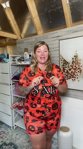Halloween PJ #halloweenlook #spotlightfinds #GlowUp #falldealsforyoudays #pj 