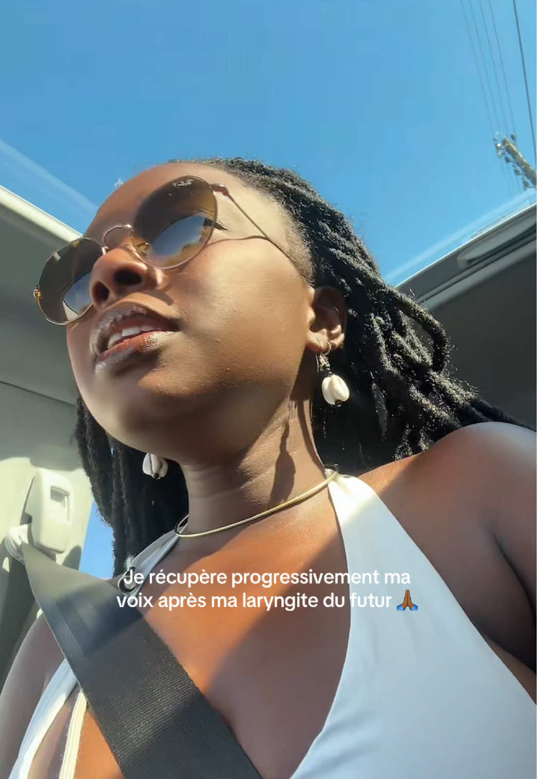 Vous n’allez plus respirer, façon ma voix avait disparu sans mon consentement…  D’ailleurs si vous avez des remedes contre les extinctions de voix récurrentes je suis preneuse j’ai trop souffert cette fois 🥲 Un peu de miel 🍯 d’#azaya 🇬🇳 pour l’occaz #malitiktok🇲🇱 #guineenne224🇬🇳 