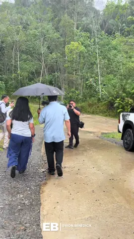 Terima kasih banyak-banyak kepada YB Datuk Ewon Benedick atas pembinaan jalan konkrit menuju ke gereja baharu kami, Chapel St. Benedict Kg. Timpangoh Sugud. Kepimpinan Datuk menunjukkan keprihatinan yang tinggi dengan sentiasa mendengar keluhan rakyat. Kami berbangga dan bersyukur kerana mempunyai seorang pemimpin yang benar-benar mengutamakan kebajikan masyarakat, mengasihi golongan susah dan berkhidmat dengan penuh dedikasi. - Petrus Matong, KK Kg.Timpangoh Sugud, Penampang. #ewonbenedickofficialmedia #TerusCemerlang #malaysiamadani 