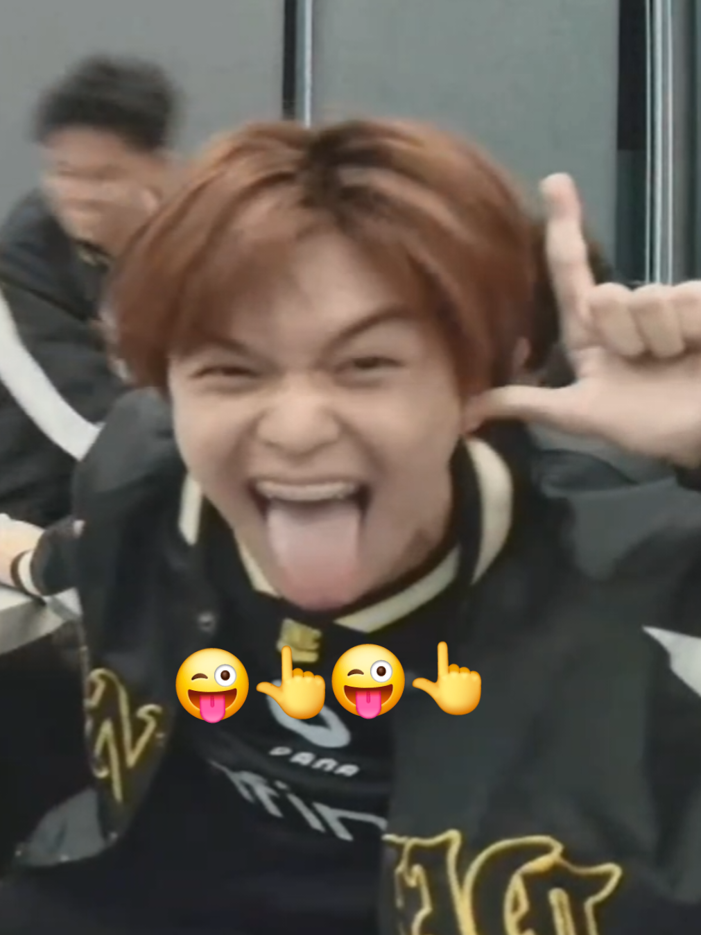 What time it's? emote kairi 😜👆😜👆😜 #kairi #kairirayosdelsol #onic #onicvsrrq #😜👆 