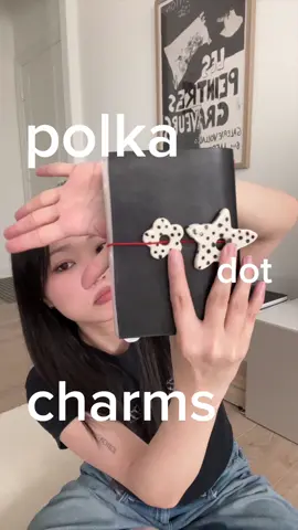 dot obsessed =^] #ceramic #pottery #louisecarmen #paperrepublic #polkadot 