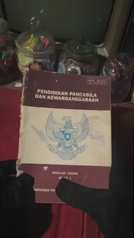 Yang tau buku ini, skr umurmu brapa lur? #anak90an #anaksekolah 