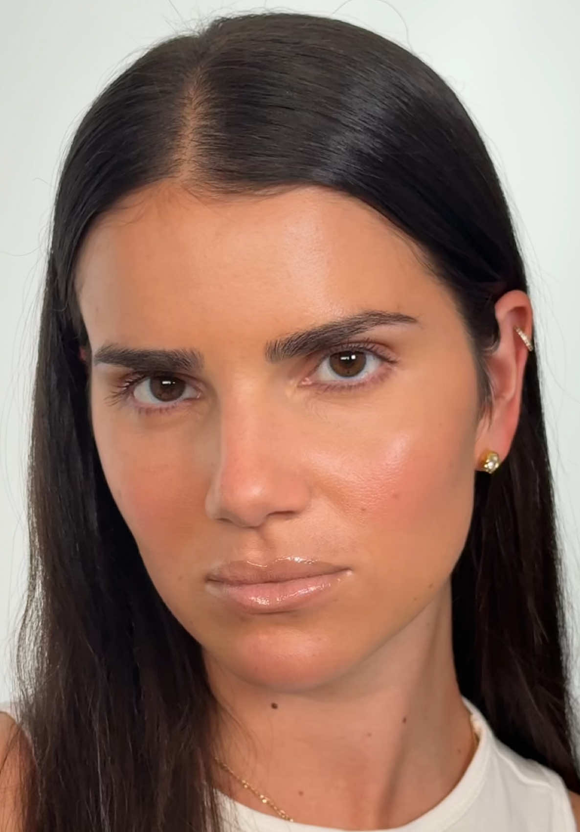 ICYMI: MAC Pro Lip Erase is BACK. Create a flesh-toned lip combo you’ll f****** love with this creamy, color-cancelling balm that instantly neutralizes lips for a concealed look – now in 10 Artist-curated versatile shades. MUA: @Sharrynh1976  Model: @Koni Manis  #MACProLipErase