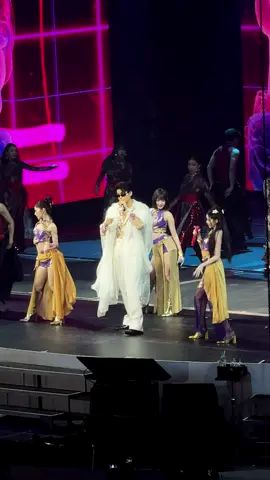 NONT x PiXXiE - BADLY at NONT EP03 สุรุ่ยสุร่าย CONCERT #PiXXiE  #NONTEP03_DAY2  #NONTEP03_สุรุ่ยสุร่ายCONCERT 