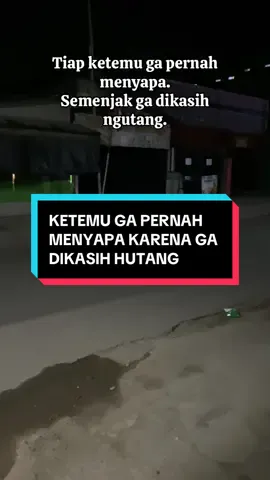Buka dari jam 5 pagi tutup jam 11 malam. Tapi tiap hari jadi sasaran dana darurat banyak orang. Modal seuprit selalu disangka banyak modal.  #konter #kasirvlog #agenpembayaran #jualpulsa #jualkouta 