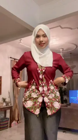 nasib baik pakai tudung je 💔