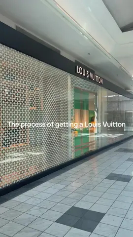 The process of getting a Louis Vuitton #louisvuitton #newbag 