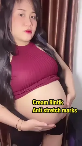 Ini ngaruh banget di aku, di tm 3 perutku masih mulus. Cuma pakai cream dari @Rintik Skincare Indonesia @Stretch Mark Oil by RINTIK #bumilhappy #kehamilan #bodycarebumil #bumil #bumilaktif😄 