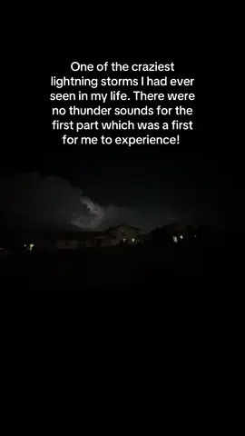 Had to share this craziness, I love thunderstorms so when I saw this with no thunder it was just so fascinating to me 😂 #fyp #vegas #lightningstorm #foryou #socool 