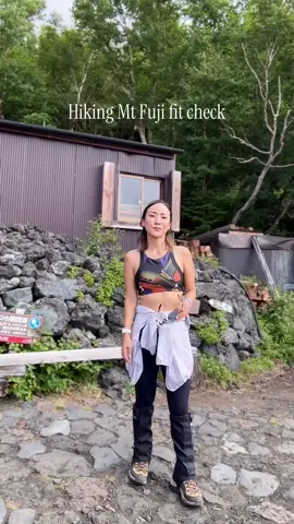 Mt Fuji fit check  😂  #mountfuji #fujisan #montefuji #vanekairijapao #japan 