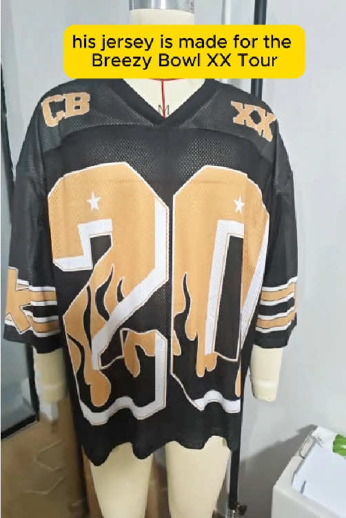Real fans will get it to wear at Breezy Bowl XX Tour 🔥😍😍  #chrisbrown #breezybowltour2025 #jersey #viralvideo #TikTokFashion 