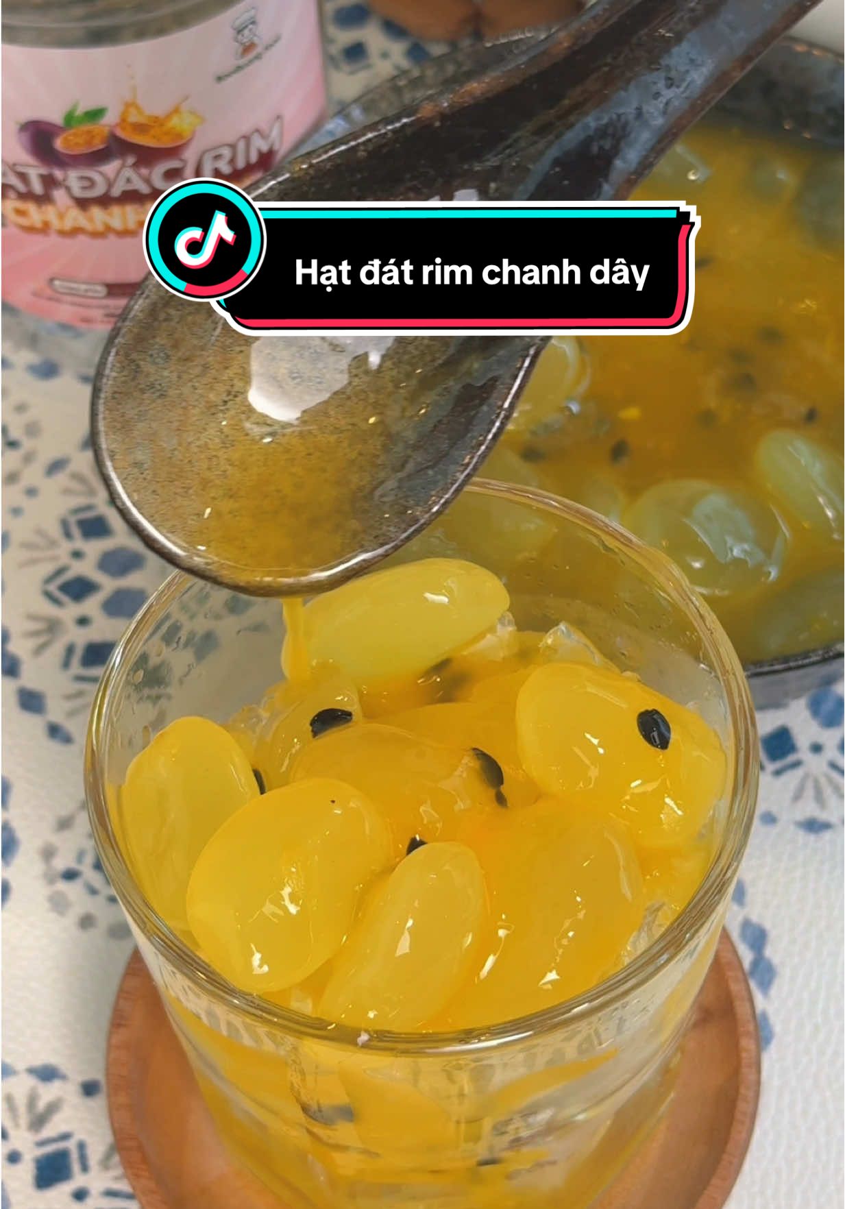 Hạt dát rim chanh dây đát thì mềm dẻo chanh dây thì chua ngọt uống với đá hay sữa tươi đều khá là ngon mà mát á đã lắm #nấuăncùngn👩🏻‍🍳 #mukbang #hatdatrimchanhday #baoquangfood #anvat 