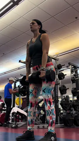 Saturday morning! I forgot to post my workout I did yesterday after school so oh well 🤣 #workout #Fitness #gym 