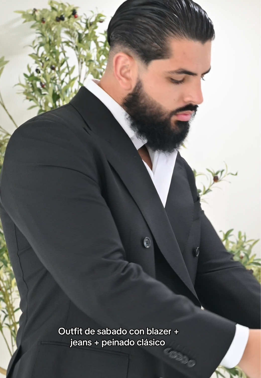Outfit de sabado con blazer + jeans + peinado clásico  #menshaircut #outfitinspo #mensfashion #menswear #style 