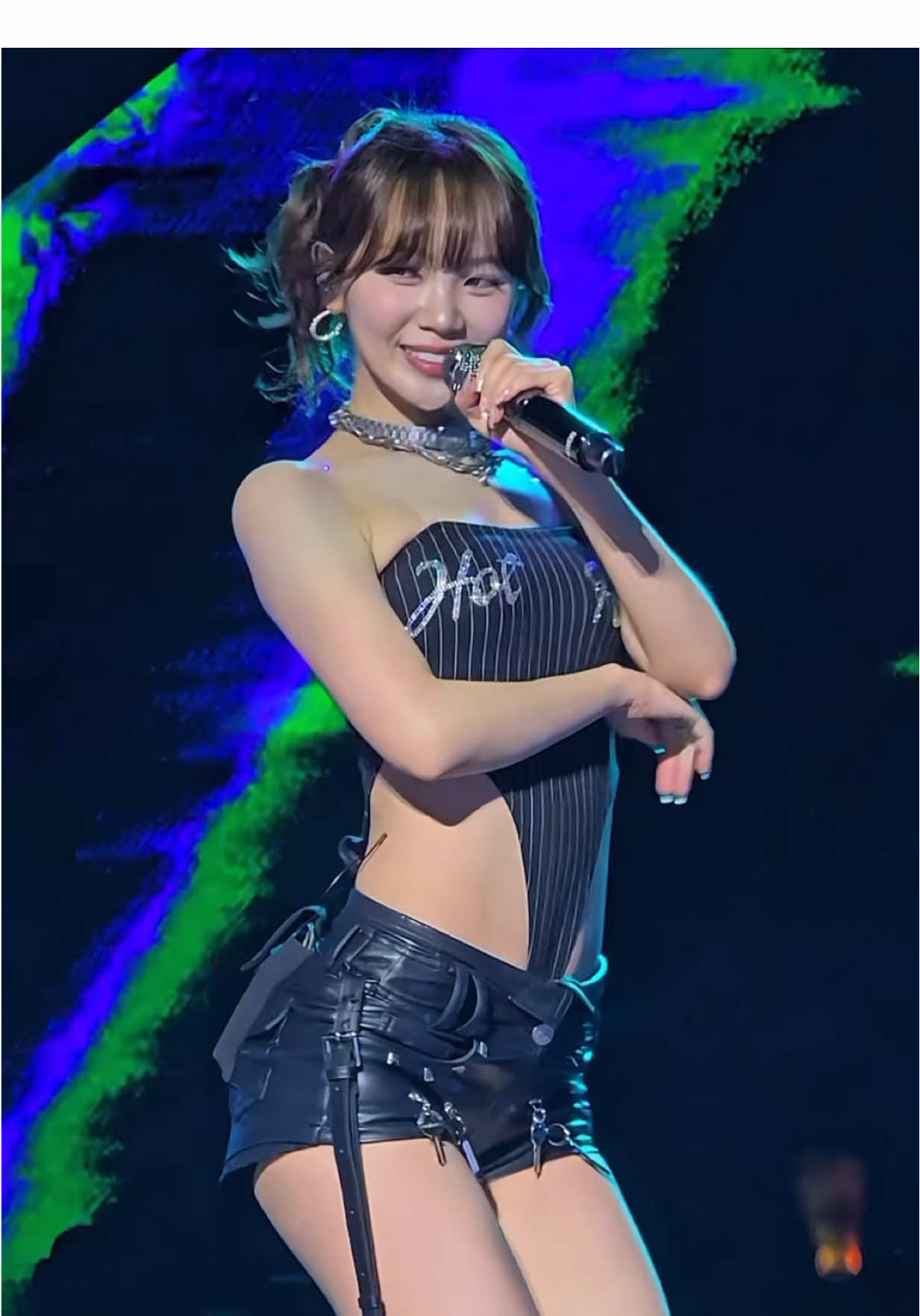 UNFORGIVEN  #chaewon #kimchaewon #lesserafim #easycrazyhot #fancam 