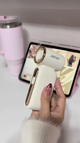 Obsessed with this mini fan lately ✨ #minifan #handheldfan #jamay 