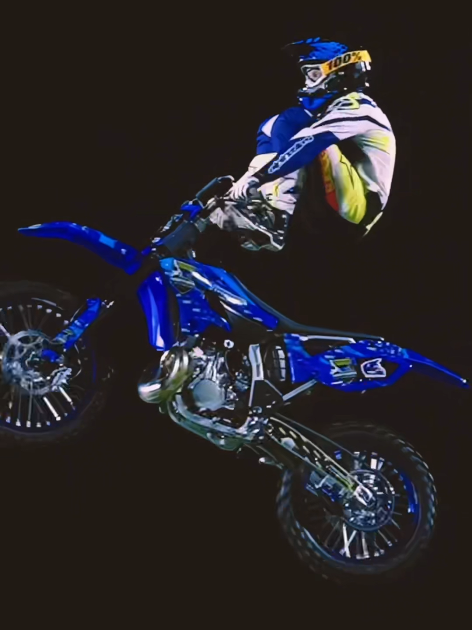 . . . . . . . #cinta #freestyle #motocross #foryoupage❤️❤️ #🎧 