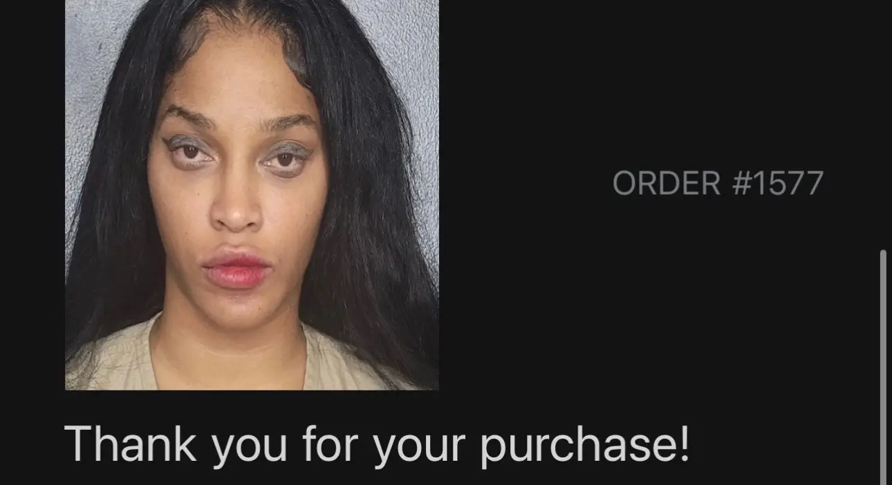 Get ready bi$hes! Im back outside!  Get your merchandise so you can wear on tour! And new $hit dropping this week 👅👅👅👅🤑🤑🤑🤑 I got a surprise for yall 😍…ines-cabaret-tour-merch.myshopify.com